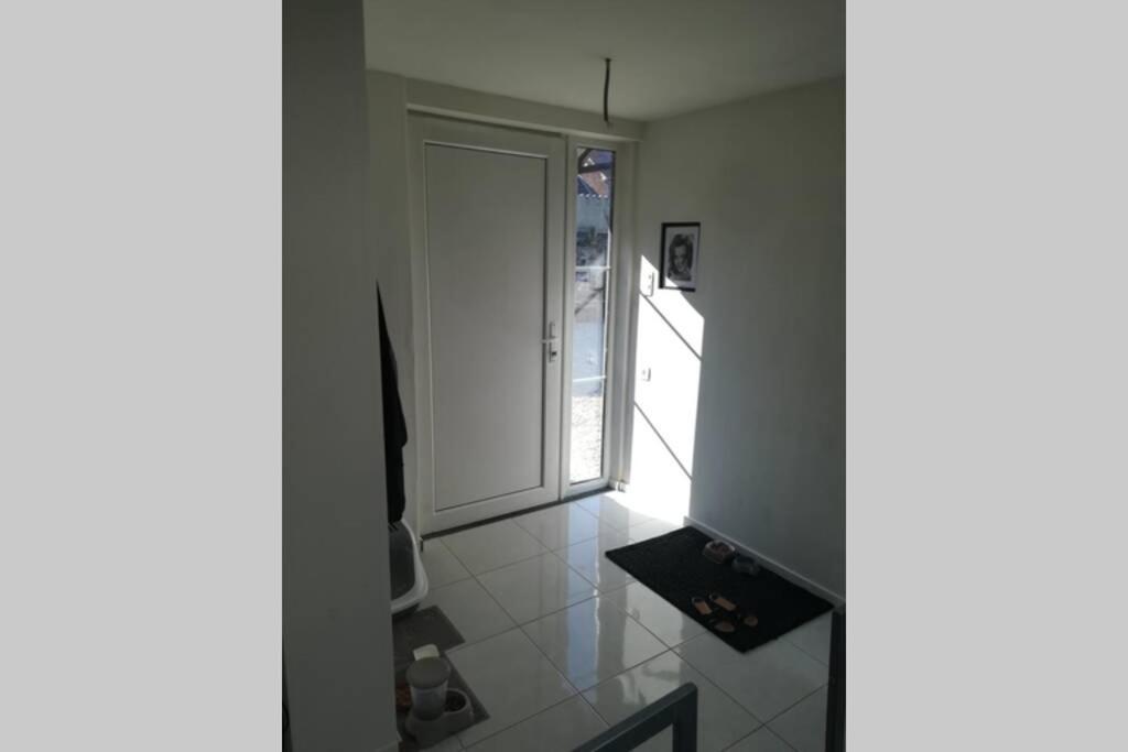 Appartement neuf à Boussu - près de la France - all inclusive élec, Eau, pellet Exterior foto