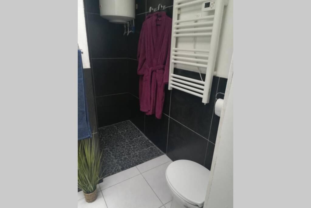 Appartement neuf à Boussu - près de la France - all inclusive élec, Eau, pellet Exterior foto